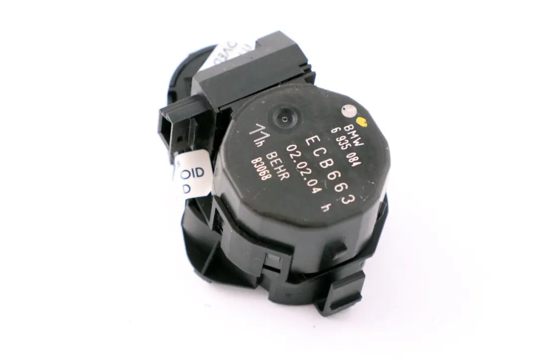 BMW 7 Series E65 E66 E67 Left Warm Air Flap Actuator N/S - SKU 6935084 - Part number 6935084