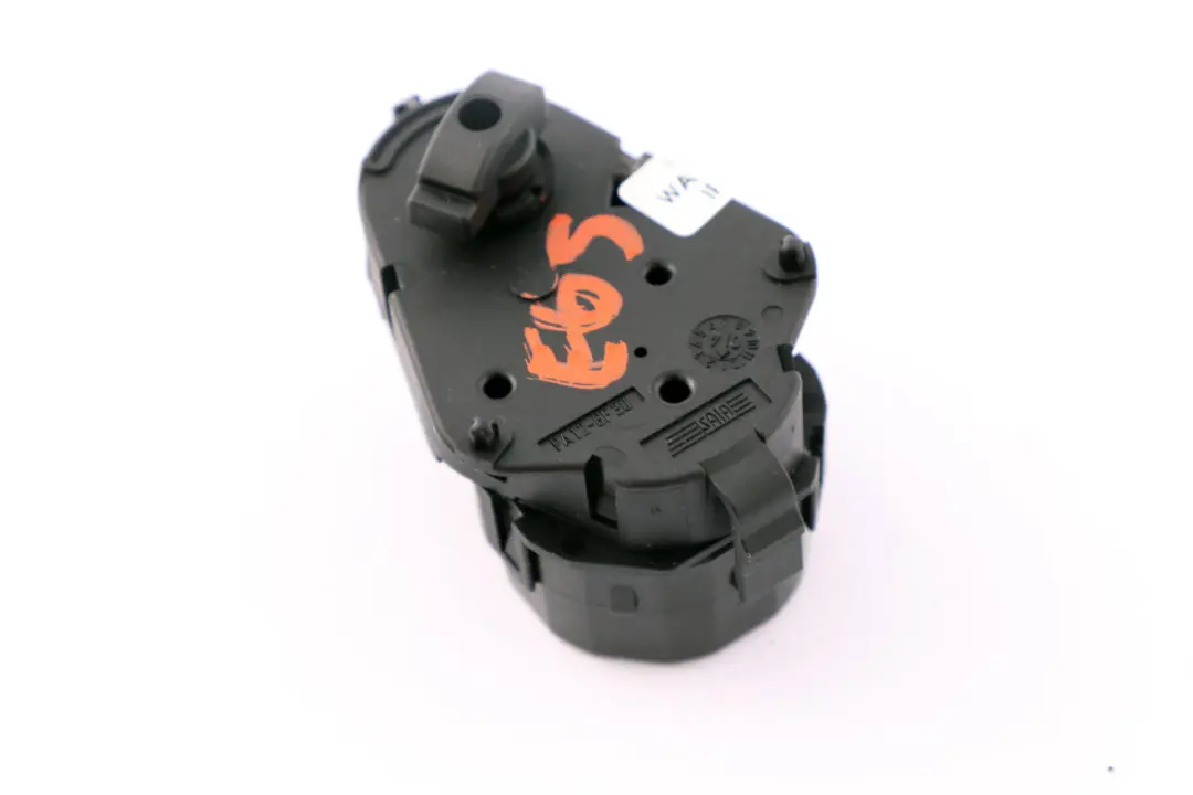 BMW 7 Series E65 E66 E67 Left Warm Air Flap Actuator N/S - SKU 6935084 - Part number 6935084
