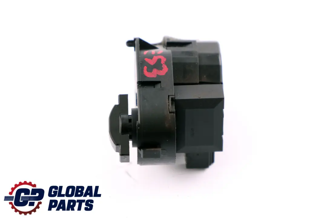 Heater Recycling Actuator Ventilation Flap Solenoid to BMW 5 X5 Series E39 E53 with Part number 6935444 BMW 5 X5 Series E39 E53 Heater Recycling Actuator Ventilation Flap Solenoid - SKU 6935444 - Part number 6935444