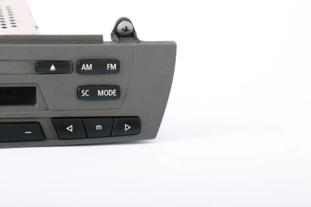 Radio Business CD Player 6512 to BMW X3 Z4 Series E83 E85 E86 with Part number 6935625 BMW X3 Z4 Series E83 E85 E86 Radio Business CD Player 6512 - SKU 6935625 - Part number 6935625