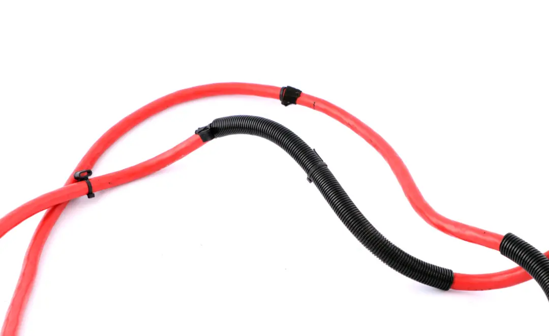Battery Lead Positive Cable Plus Pole to BMW Z4 Series E85 with Part number 6935667 BMW Z4 Series E85 Battery Lead Positive Cable Plus Pole - SKU 6935667 - Part number 6935667