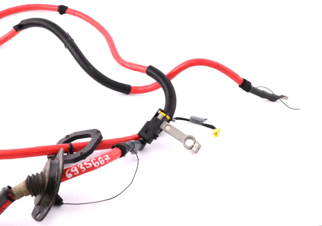 Lead Positive Cable Plus Pole to BMW Z4 Series E85 Battery with Part number 6935667 BMW Z4 Series E85 Battery Lead Positive Cable Plus Pole - SKU 6935667 - Part number 6935667