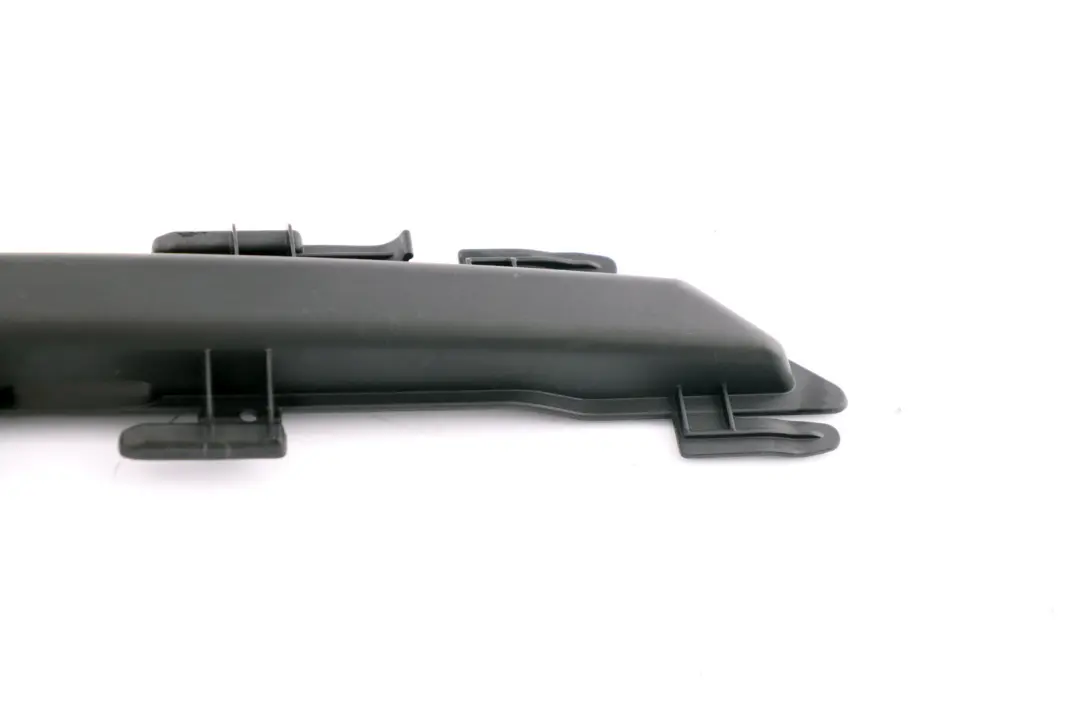 Cubierta del panel De La carcasa del microfiltro para BMW E60 E61 E63 E64 con número de pieza 6935870 BMW E60 E61 E63 E64 Cubierta del panel De La carcasa del microfiltro - SKU 6935870 - Número de pieza 6935870