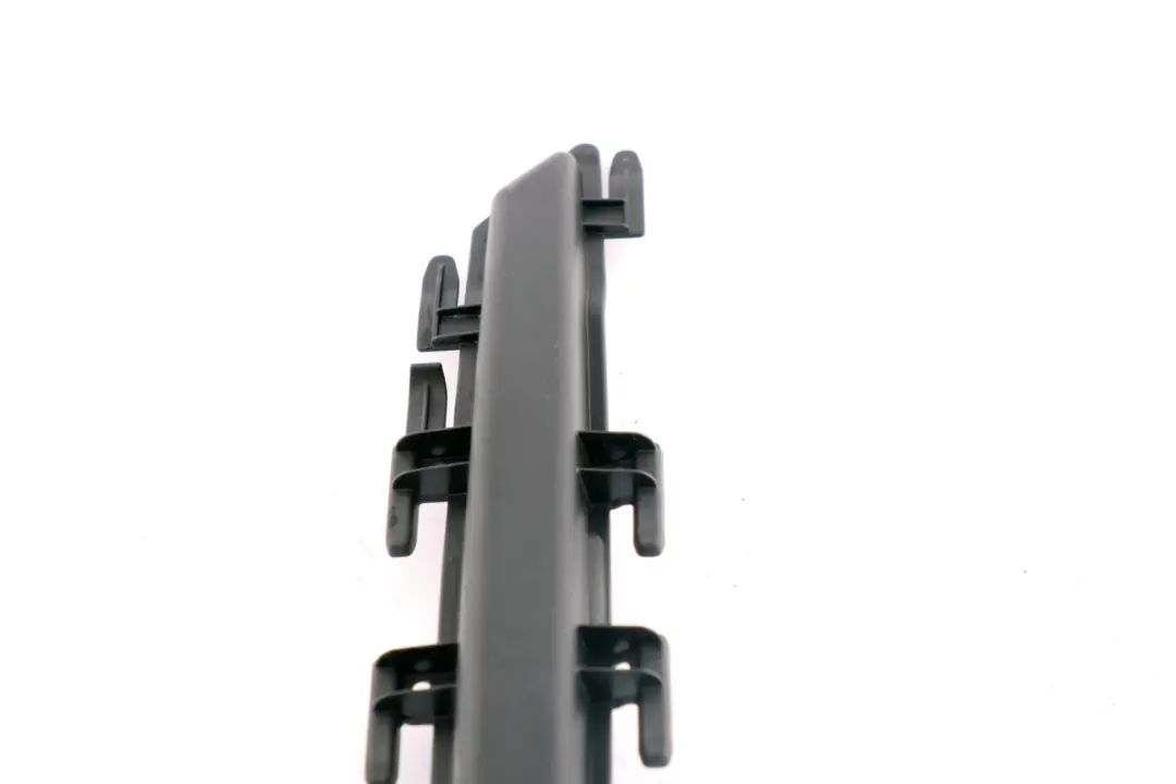 BMW 5 er E60 E61 E63 E64 Abdeckung des Mikrofiltergehäuses 6431 - SKU 6935870 - Teilenummer 6935870