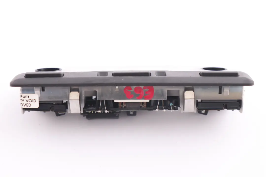 E63N E64 E64N LCI Lampka Kabiny Podsufitki do BMW E63 o numerze 6935883 BMW E63 E63N E64 E64N LCI Lampka Kabiny Podsufitki - SKU 6935883 - Numer Części 6935883