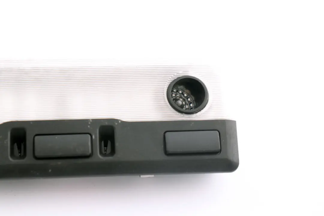 E63N E64 E64N LCI Luce anteriore di lettura interna per BMW E63 con numero di parte 6935883 BMW E63 E63N E64 E64N LCI Luce anteriore di lettura interna - SKU 6935883 - Numero di parte 6935883