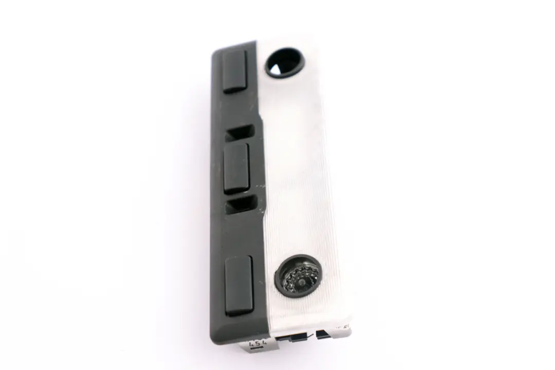 E63N E64 E64N LCI Luce anteriore di lettura interna per BMW E63 con numero di parte 6935883 BMW E63 E63N E64 E64N LCI Luce anteriore di lettura interna - SKU 6935883 - Numero di parte 6935883