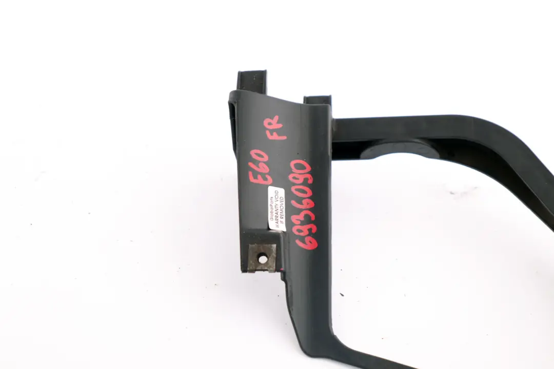 Staffa Del Faro Anteriore Destro per BMW E60 E61 con numero di parte 6936090 BMW E60 E61 Staffa Del Faro Anteriore Destro - SKU 6936090 - Numero di parte 6936090