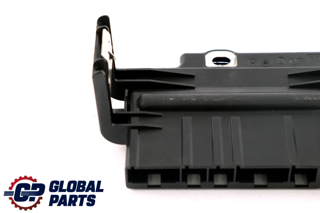 Distributeur electrique pour BMW 1 3 X1 Serie E81 E84 E87 E90 E91 LCI à propos du numéro de pièce 61146936649 BMW 1 3 X1 Serie E81 E84 E87 E90 E91 LCI Distributeur electrique - SKU 6936649 - Numéro de pièce 61146936649