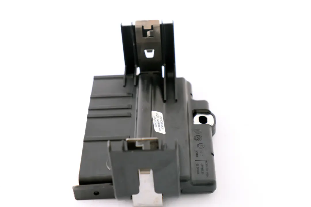 Distribution Box to BMW 1 3 Series E81 E82 E84 E87 E88 E90 E91 E92 Power with Part number 6971370 BMW 1 3 Series E81 E82 E84 E87 E88 E90 E91 E92 Power Distribution Box - SKU 6936653 - Part number 6971370