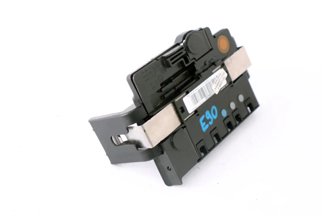 Distribution Box to BMW 1 3 Series E81 E82 E84 E87 E88 E90 E91 E92 Power with Part number 6971370 BMW 1 3 Series E81 E82 E84 E87 E88 E90 E91 E92 Power Distribution Box - SKU 6936653 - Part number 6971370