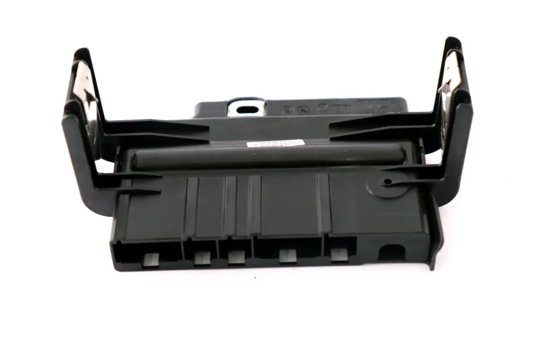 Distribution Box to BMW 1 3 Series E81 E82 E84 E87 E88 E90 E91 E92 Power with Part number 6971370 BMW 1 3 Series E81 E82 E84 E87 E88 E90 E91 E92 Power Distribution Box - SKU 6936653 - Part number 6971370