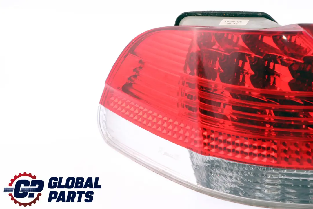 BMW E65 E66 E67 Feu Arrière dans le Panneau Latéral Blanc Gauche - SKU 6937235 - Numéro de pièce 6937235