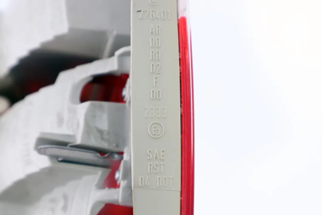 Feu Arriere Hayon a Gauche 6321 pour BMW E90 à propos du numéro de pièce 6937459 BMW E90 Feu Arriere Hayon a Gauche 6321 - SKU 6937459 - Numéro de pièce 6937459