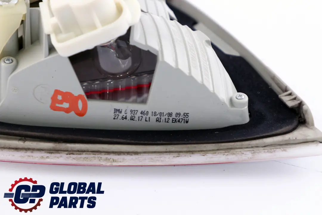 Prawa Lampa Wewnętrzna Tylna Prawy Tył do BMW E90 o numerze 6937460 BMW E90 Prawa Lampa Wewnętrzna Tylna Prawy Tył - SKU 6937460 - Numer Części 6937460