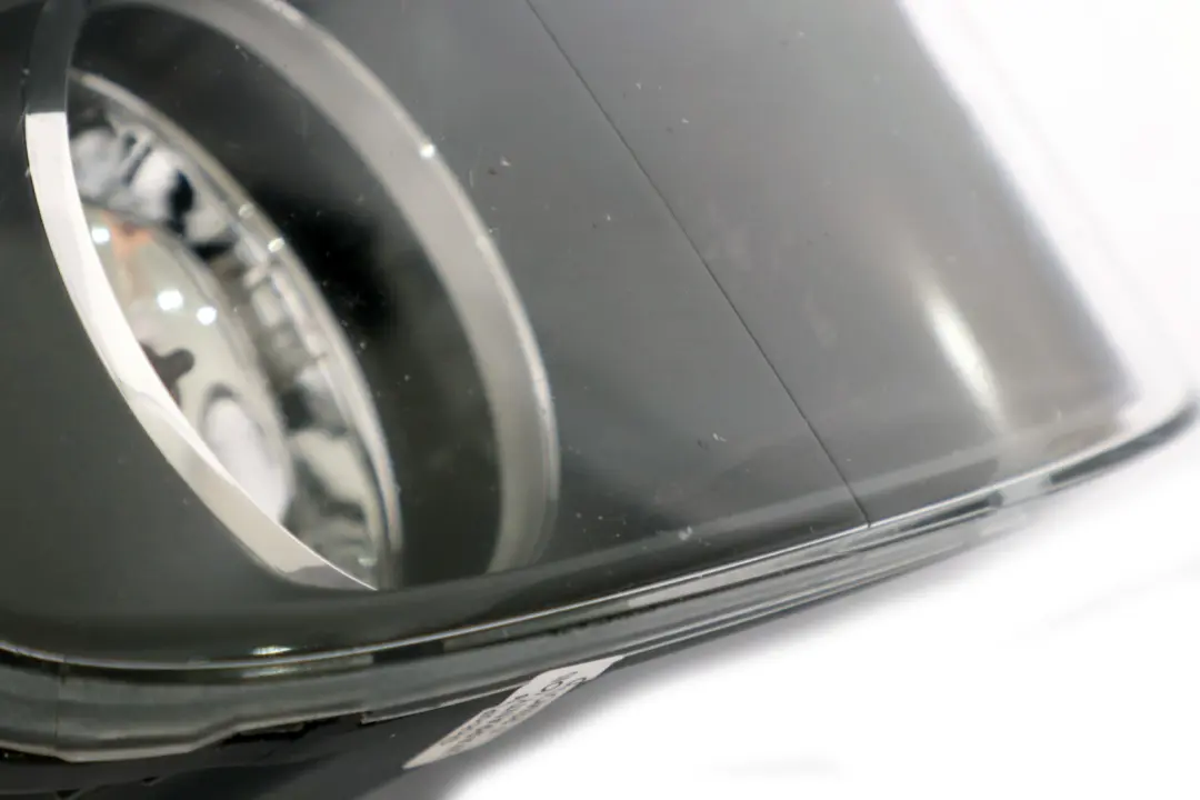 Luces Antiniebla Delanteras Derecha para BMW E92 E93 LCi con número de pieza 6937466 BMW E92 E93 LCi Luces Antiniebla Delanteras Derecha - SKU 6937466 - Número de pieza 6937466