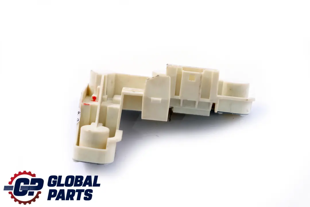 Bulb Socket Rear Bulb Holder Light Side Panel Right O/S to BMW E90 with Part number 6937474 BMW E90 Bulb Socket Rear Bulb Holder Light Side Panel Right O/S - SKU 6937474 - Part number 6937474