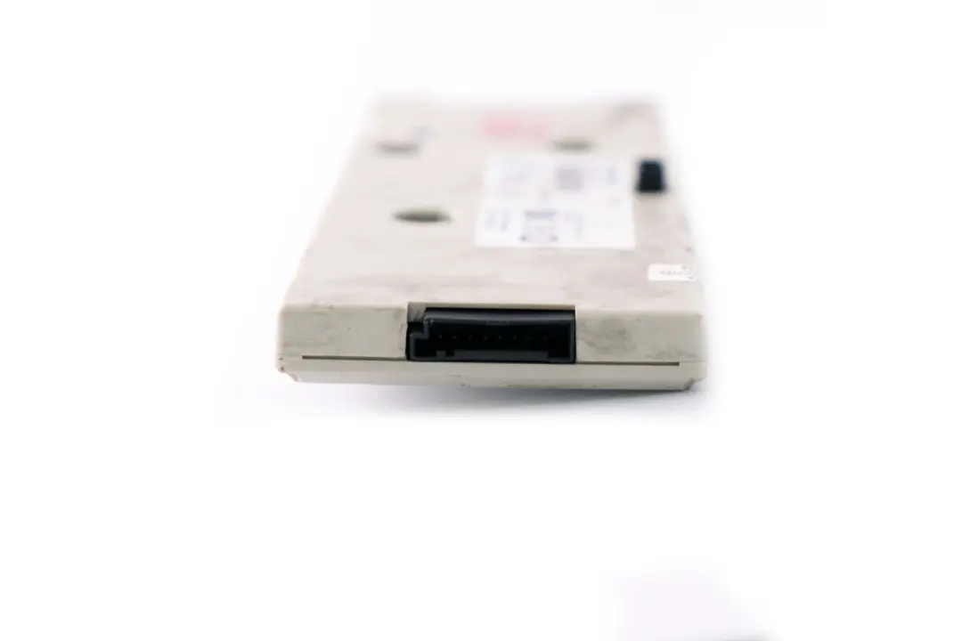 Modulo Amplificatore Antenna Lunotto Posteriore 868MHZ per BMW E65 E66 E67 con numero di parte 6938064 BMW E65 E66 E67 Modulo Amplificatore Antenna Lunotto Posteriore 868MHZ - SKU 6938064 - Numero di parte 6938064