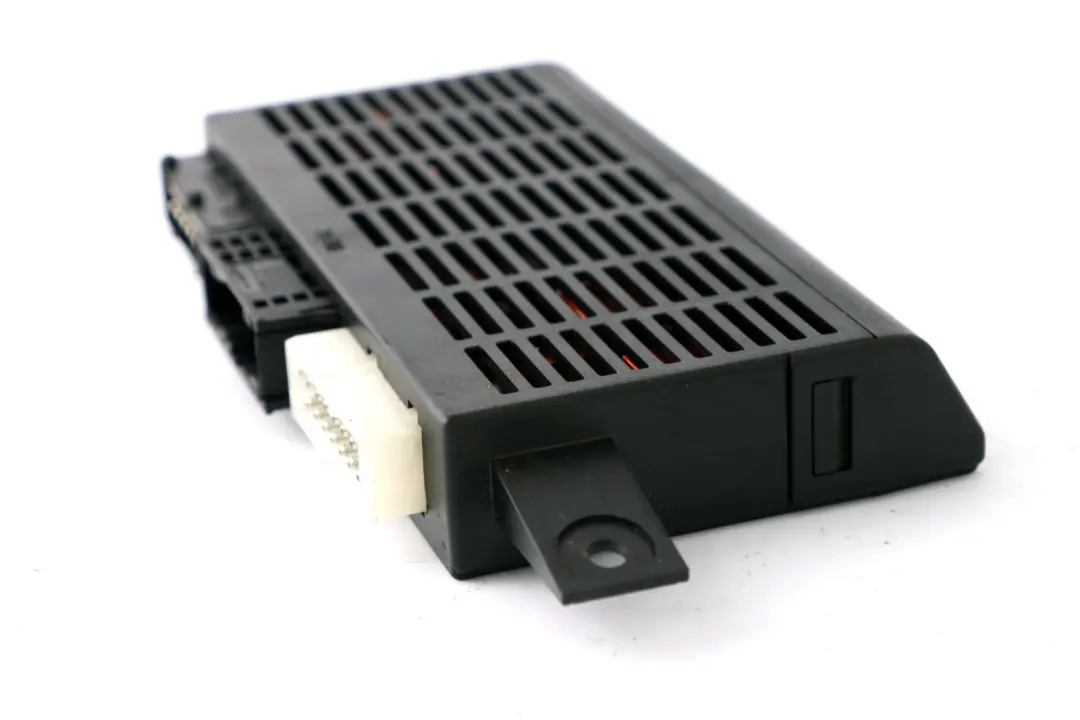 Light Check Module Control Unit ECU Lear LCM IV to BMW X5 Series E53 with Part number 6961142 BMW X5 Series E53 Light Check Module Control Unit ECU Lear LCM IV - SKU 6938084 - Part number 6961142