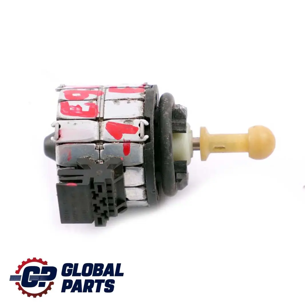 Silniczek Regulacji Wysokości Świateł Lampy do BMW F10 F20 E81 E82 E90 o numerze 6938563 BMW F10 F20 E81 E82 E90 Silniczek Regulacji Wysokości Świateł Lampy - SKU 6938563 - Numer Części 6938563