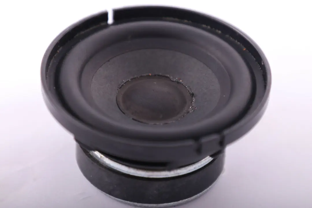 Altoparlante per BMW X5 X6 E70 E71 E81 E82 E87 E88 E90 E91 E92 E93 con numero di parte 6938657 BMW X5 X6 E70 E71 E81 E82 E87 E88 E90 E91 E92 E93 Altoparlante - SKU 6938657 - Numero di parte 6938657