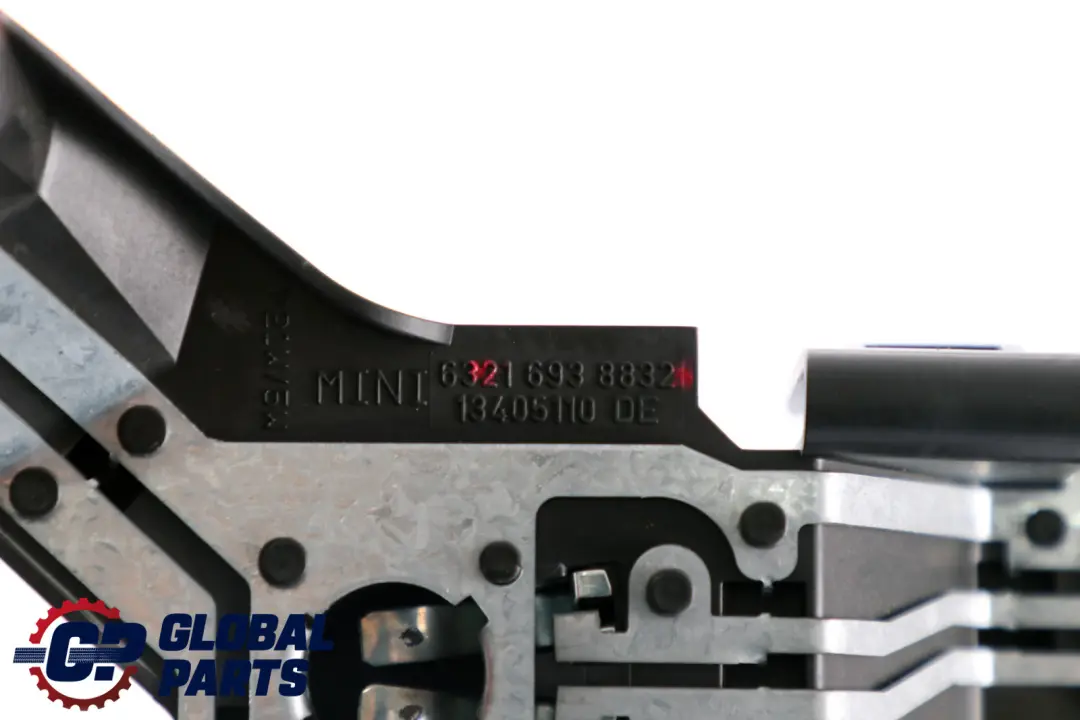 Side Panel Light Bulb Holder Socket Rear Right O/S to Mini Cooper R50 R53 with Part number 6938832 Mini Cooper R50 R53 Side Panel Light Bulb Holder Socket Rear Right O/S - SKU 6938832 - Part number 6938832