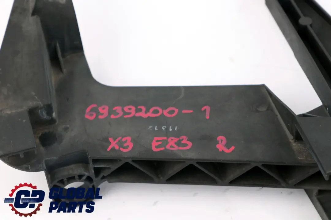 E83N LCI Supporto Fanale Destro 6312 per BMW X3 E83 con numero di parte 6939200 BMW X3 E83 E83N LCI Supporto Fanale Destro 6312 - SKU 6939200-1 - Numero di parte 6939200