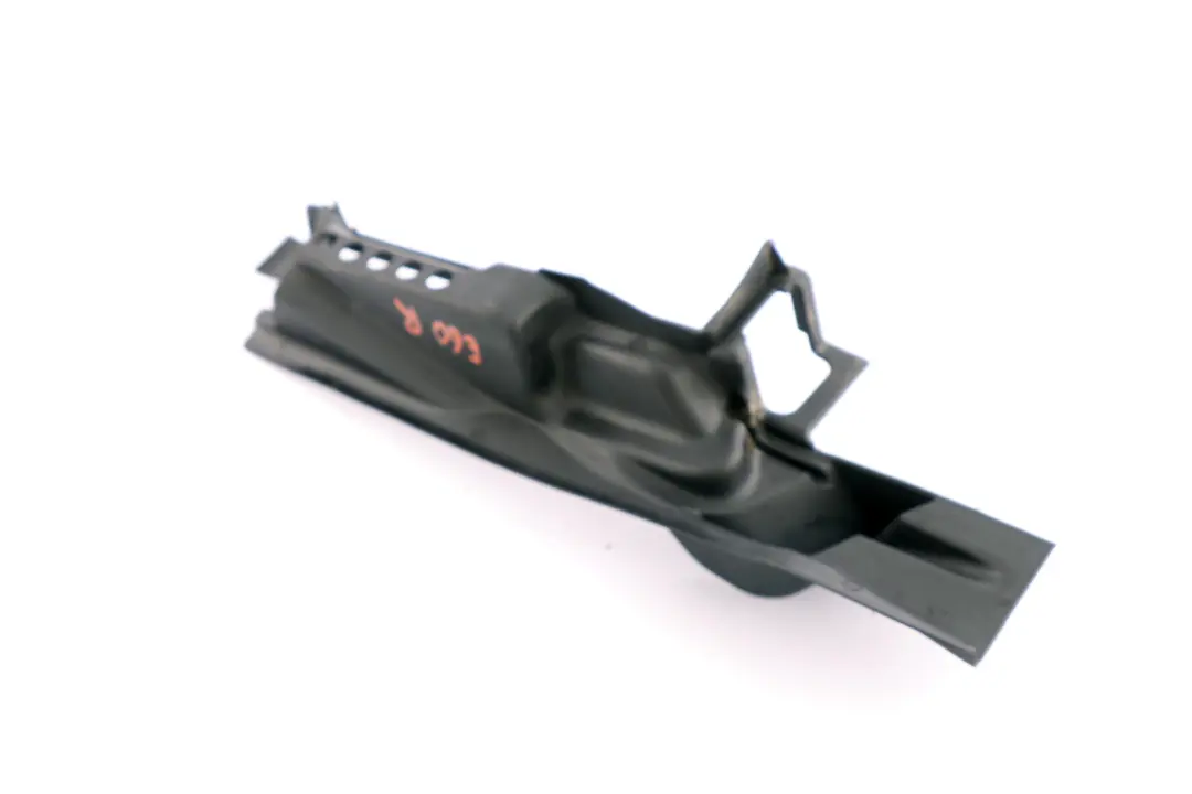 BMW 5 Series E60 E61 E63 E64 Intake Manifold Duct Right O/S - SKU 6939722 - Part number 6939722