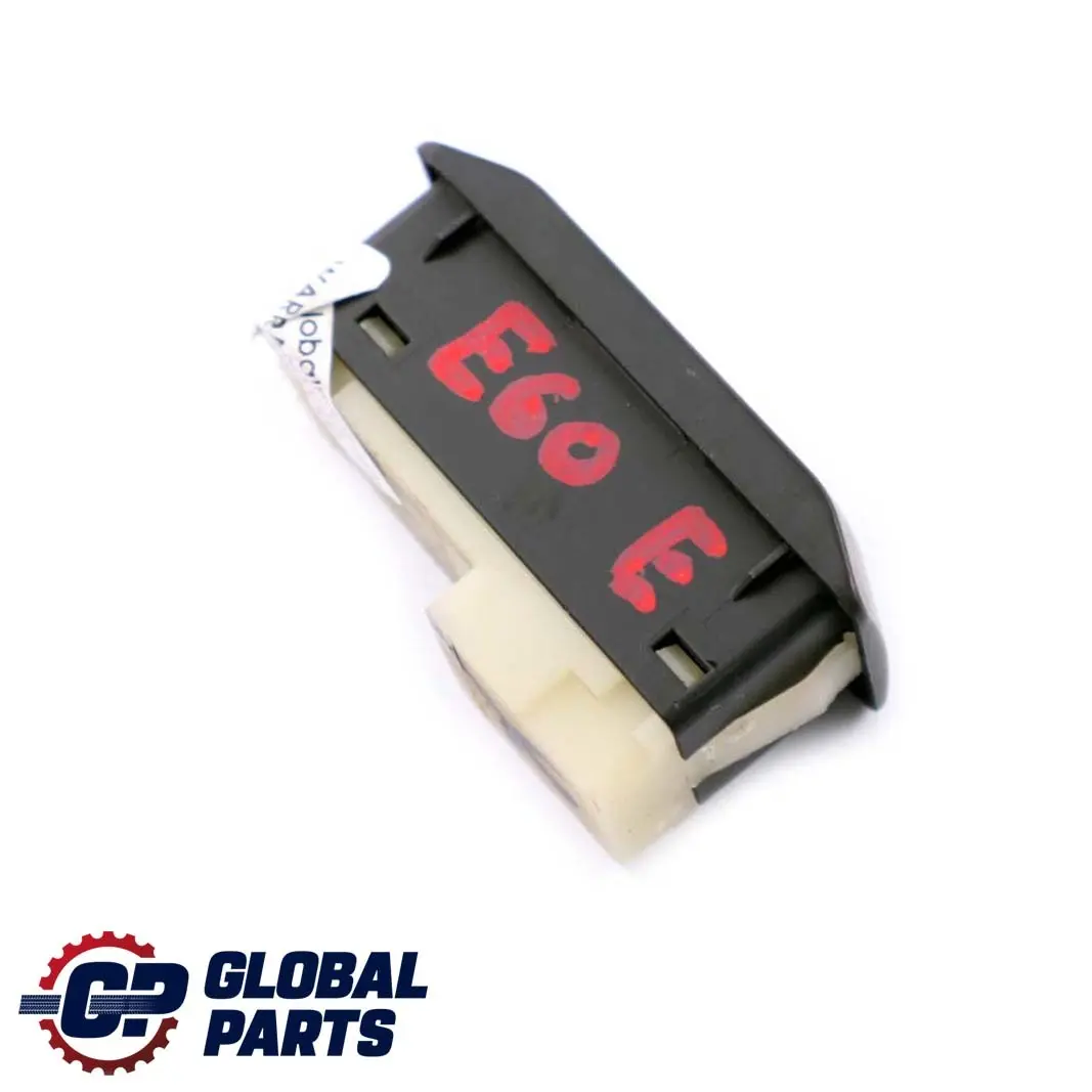 Interruttore Indicatore Airbag Off per BMW E60 E61 E63 E64 con numero di parte 6940202 BMW E60 E61 E63 E64 Interruttore Indicatore Airbag Off - SKU 6940202 - Numero di parte 6940202