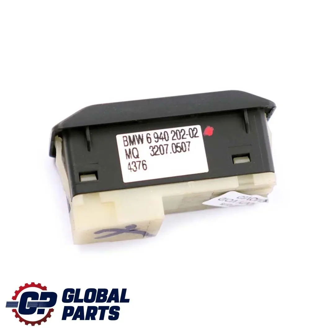 Anzeige Schalter 6131 für BMW 5 6 er E60 E61 E63 E64 mit Teilenummer 6940202 BMW 5 6 er E60 E61 E63 E64 Anzeige Schalter 6131 - SKU 6940202 - Teilenummer 6940202