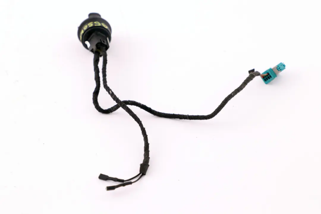 Faisceau pour retro exterieur electrique pour BMW 1 3 Serie E81 E87 E90 E91 E92 à propos du numéro de pièce 6940596 BMW 1 3 Serie E81 E87 E90 E91 E92 Faisceau pour retro exterieur electrique - SKU 6940596 - Numéro de pièce 6940596