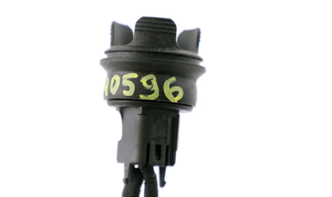 Przewód Wiązka Kabel Lusterka 6925581 do BMW E87 E90 o numerze 6940596 BMW E87 E90 Przewód Wiązka Kabel Lusterka 6925581 - SKU 6940596 - Numer Części 6940596