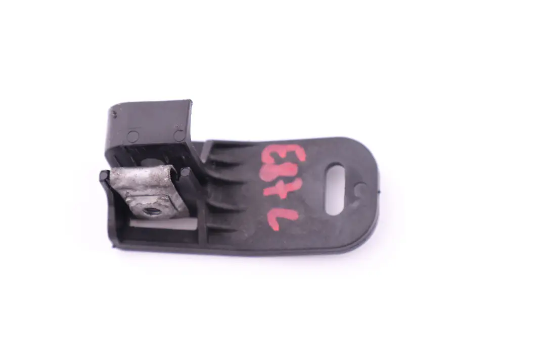 Supporto Fanale Sinistro 6312 per BMW Z4 E81 E87 E89 con numero di parte 63126940663 BMW Z4 E81 E87 E89 Supporto Fanale Sinistro 6312 - SKU 6940663 - Numero di parte 63126940663