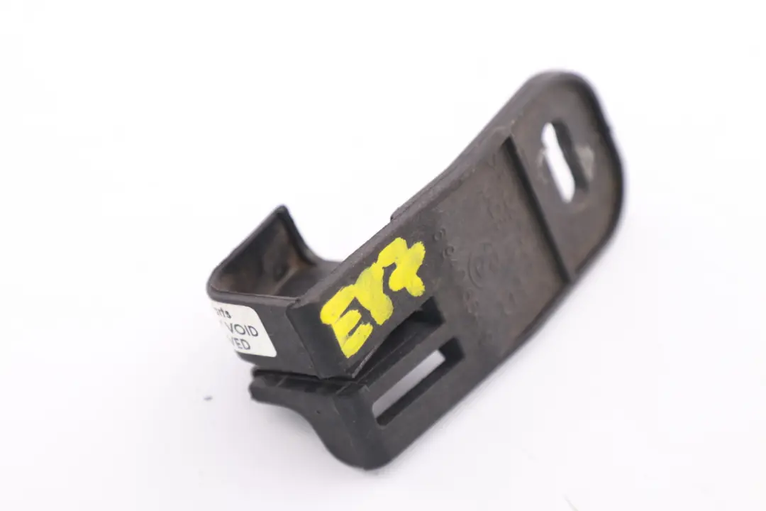 Supporto Fanale Destro 6312 per BMW Z4 E81 E87 E89 con numero di parte 6940664 BMW Z4 E81 E87 E89 Supporto Fanale Destro 6312 - SKU 6940664 - Numero di parte 6940664