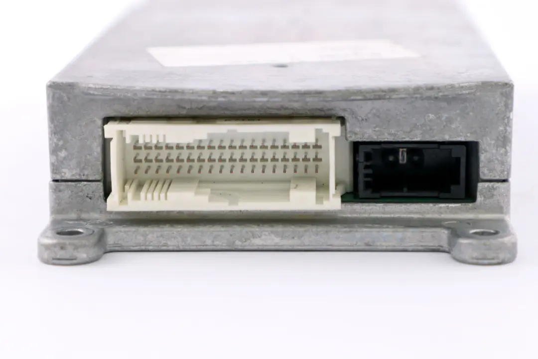 Moduł Sterujący Bluetooth do BMW E60 E61 E90 o numerze 9187929 BMW E60 E61 E90 Moduł Sterujący Bluetooth - SKU 6942591 - Numer Części 9187929