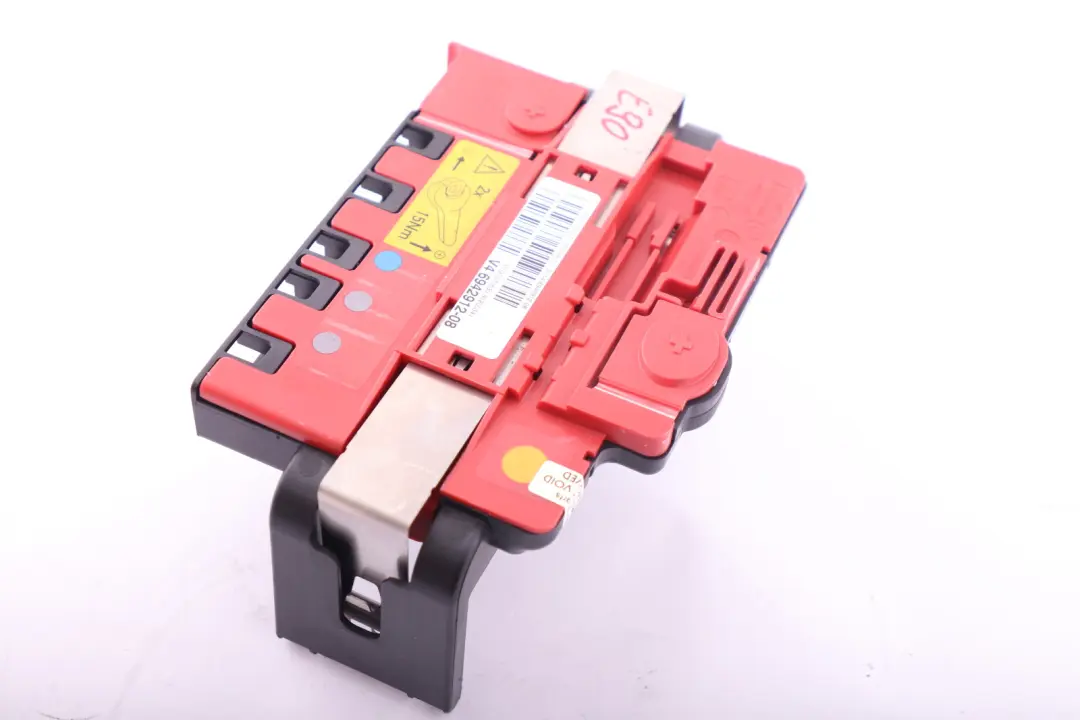 Distribution Box Fuse Box to BMW E81 E82 X1 E84 E87 E90 E91 E92 Power with Part number 6942912 BMW E81 E82 X1 E84 E87 E90 E91 E92 Power Distribution Box Fuse Box - SKU 6942912 - Part number 6942912