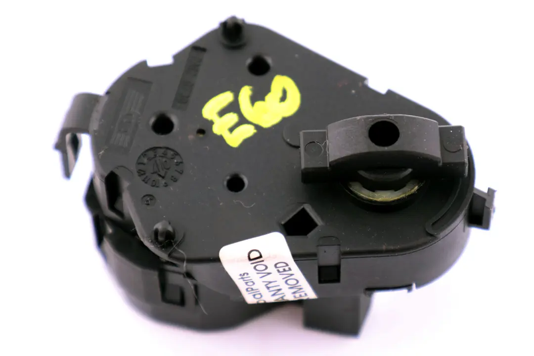 Heater Flap Motor Control Regulator to BMW E60 E61 E63 E64 with Part number 6942989 BMW E60 E61 E63 E64 Heater Flap Motor Control Regulator - SKU 6942989 - Part number 6942989