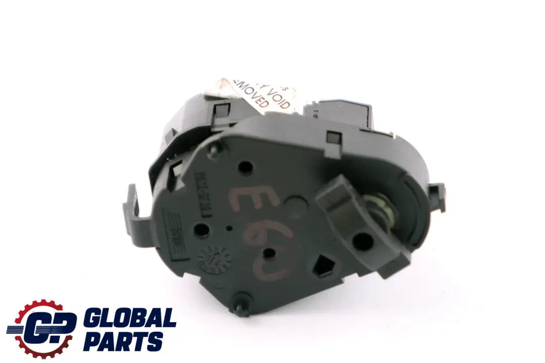 Accionamiento De La aleta De desempa?ado para BMW E60 E61 E63 E64 con número de pieza 6942994 BMW E60 E61 E63 E64 Accionamiento De La aleta De desempa?ado - SKU 6942994 - Número de pieza 6942994