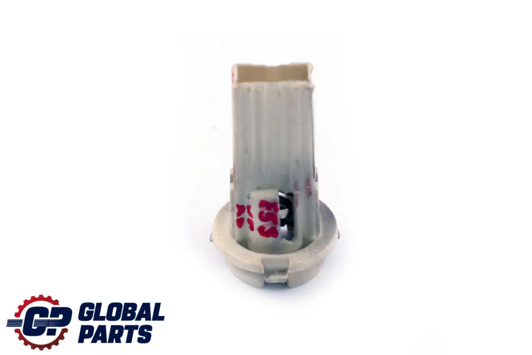Socket Lampada per BMW X5 E53 con numero di parte 6943037 BMW X5 E53 Socket Lampada - SKU 6943037 - Numero di parte 6943037