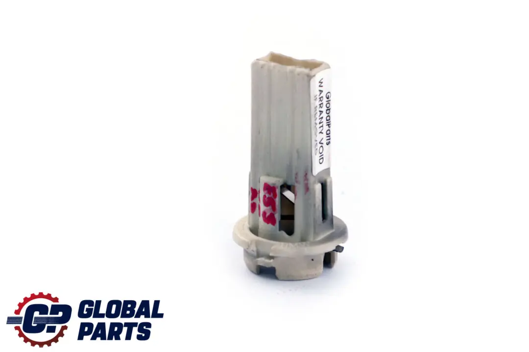 Socket Lampada per BMW X5 E53 con numero di parte 6943037 BMW X5 E53 Socket Lampada - SKU 6943037 - Numero di parte 6943037
