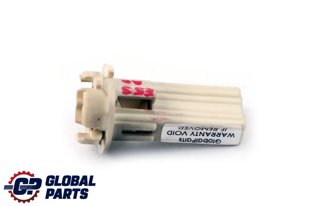 Lampenfassung für BMW X5 er E53 mit Teilenummer 6943037 BMW X5 er E53 Lampenfassung - SKU 6943037 - Teilenummer 6943037