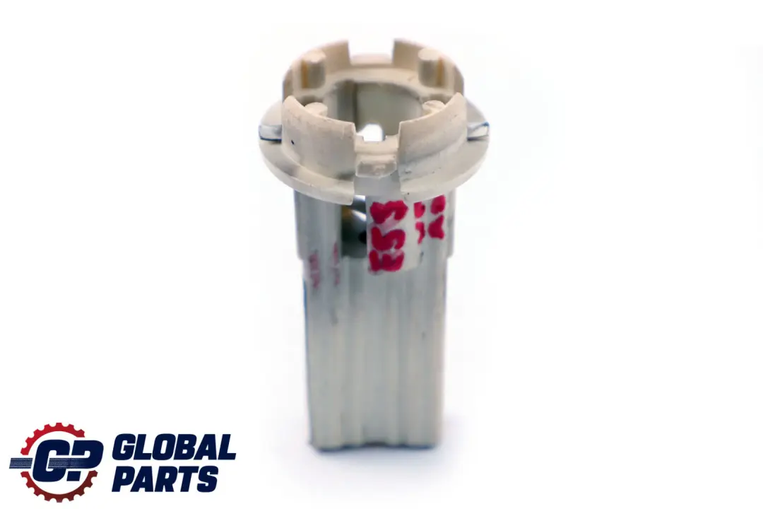 Socket Lampada per BMW X5 E53 con numero di parte 6943037 BMW X5 E53 Socket Lampada - SKU 6943037 - Numero di parte 6943037