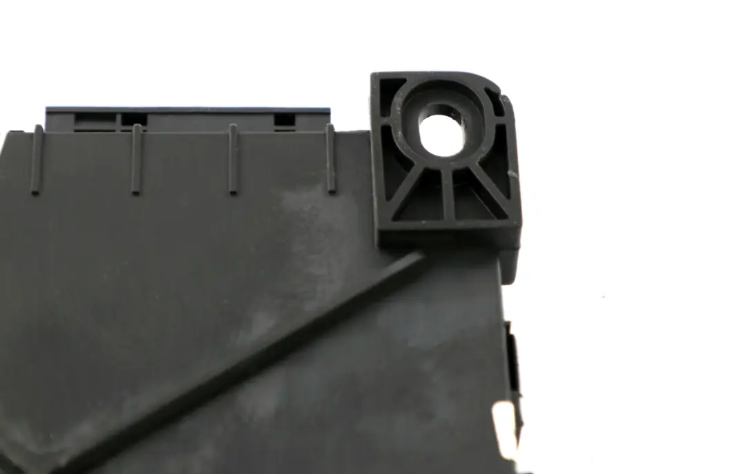 BMW Mini Cooper One R50 R53 Body Control Unit Basic Module BCM - SKU 6943157 - Part number 6982114