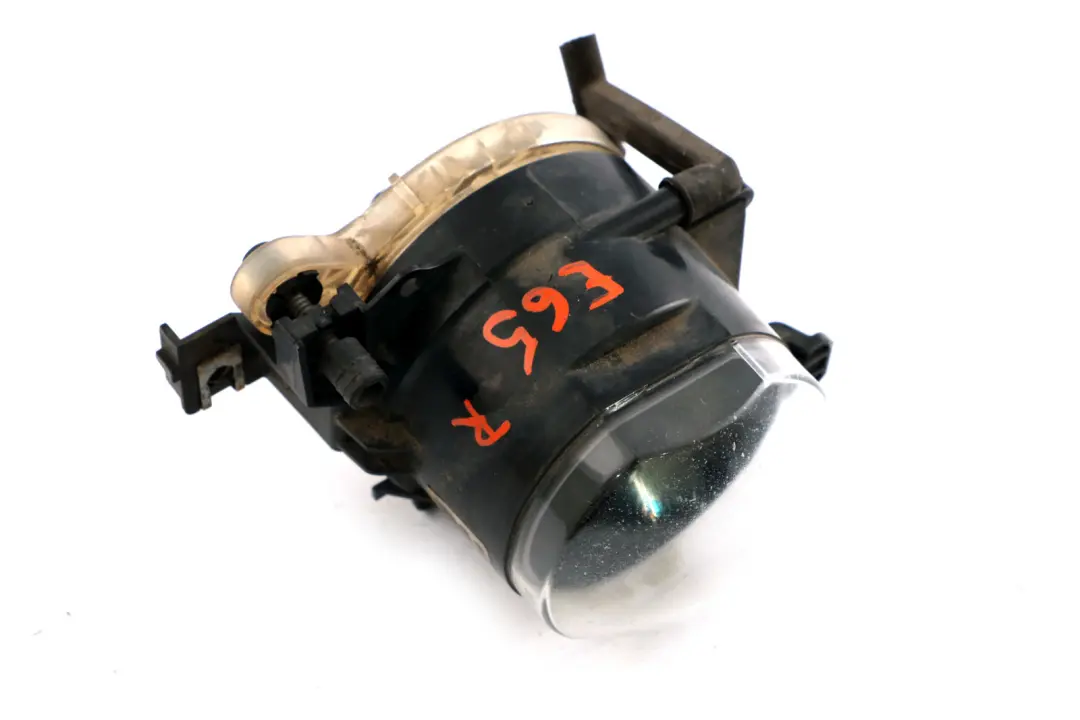 Fog Light Front Right O/S 6317 to BMW 7 Series E65 E66 with Part number 6943416 BMW 7 Series E65 E66 Fog Light Front Right O/S 6317 - SKU 6943416 - Part number 6943416