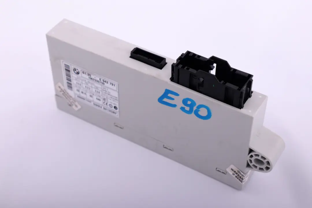 Steuergerät CAS CAS2 ECU Control Unit 6135 für BMW E87 E90 mit Teilenummer 6943791 BMW E87 E90 Steuergerät CAS CAS2 ECU Control Unit 6135 - SKU 6943791 - Teilenummer 6943791