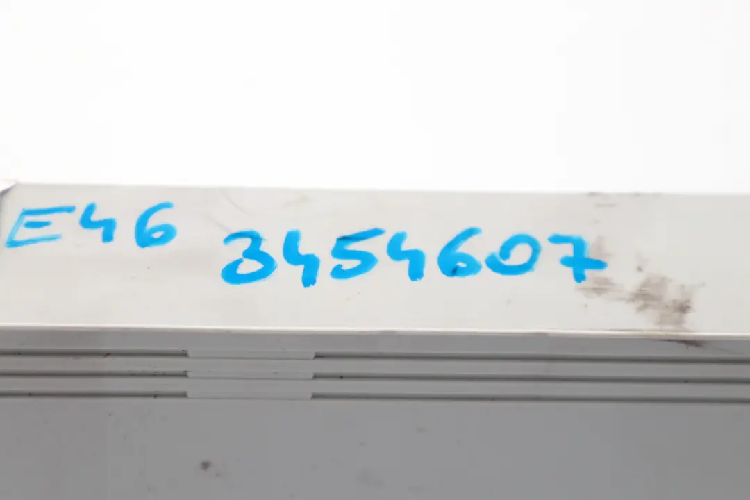 Grundmodul Karosserie-Steuereinheit GM5 Star12 für BMW 3 X3 er E46 E83 mit Teilenummer 6944843 BMW 3 X3 er E46 E83 Grundmodul Karosserie-Steuereinheit GM5 Star12 - SKU 6944843 - Teilenummer 6944843