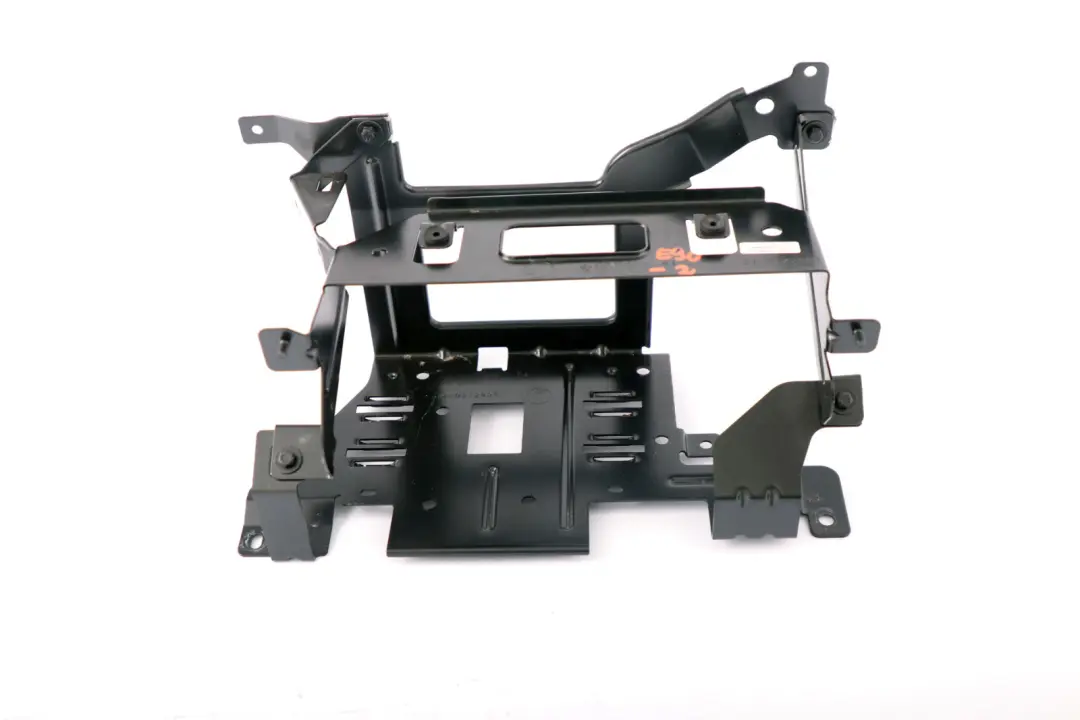 Bracket CD-Changer Holder In Boot to BMW 3 Series E90 E91 E92 with Part number 6945073 BMW 3 Series E90 E91 E92 Bracket CD-Changer Holder In Boot - SKU 6945073-2 - Part number 6945073