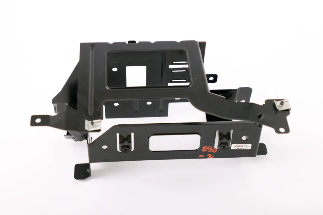 Support de chargeur de CD dans le coffre pour BMW E90 E91 E92 à propos du numéro de pièce 6945073 BMW E90 E91 E92 Support de chargeur de CD dans le coffre - SKU 6945073-2 - Numéro de pièce 6945073