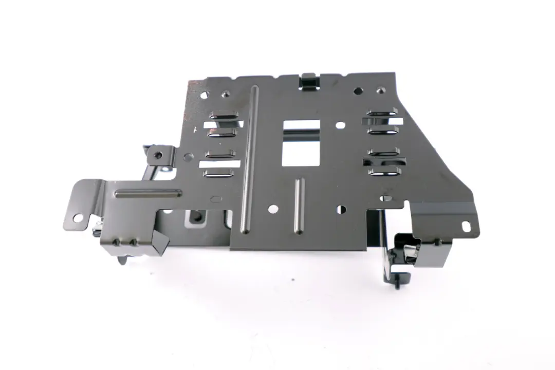 Staffa Supporto Cd-Changer Nel Bagagliaio per BMW E90 E91 E92 con numero di parte 6945073 BMW E90 E91 E92 Staffa Supporto Cd-Changer Nel Bagagliaio - SKU 6945073-2 - Numero di parte 6945073