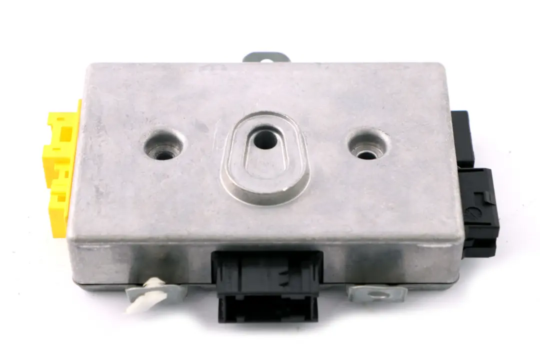 Módulo de control del airbag de la puerta lateral del conductor para BMW E60 E61 E63 con número de pieza 9110845 BMW E60 E61 E63 Módulo de control del airbag de la puerta lateral del conductor - SKU 6945144 - Número de pieza 9110845